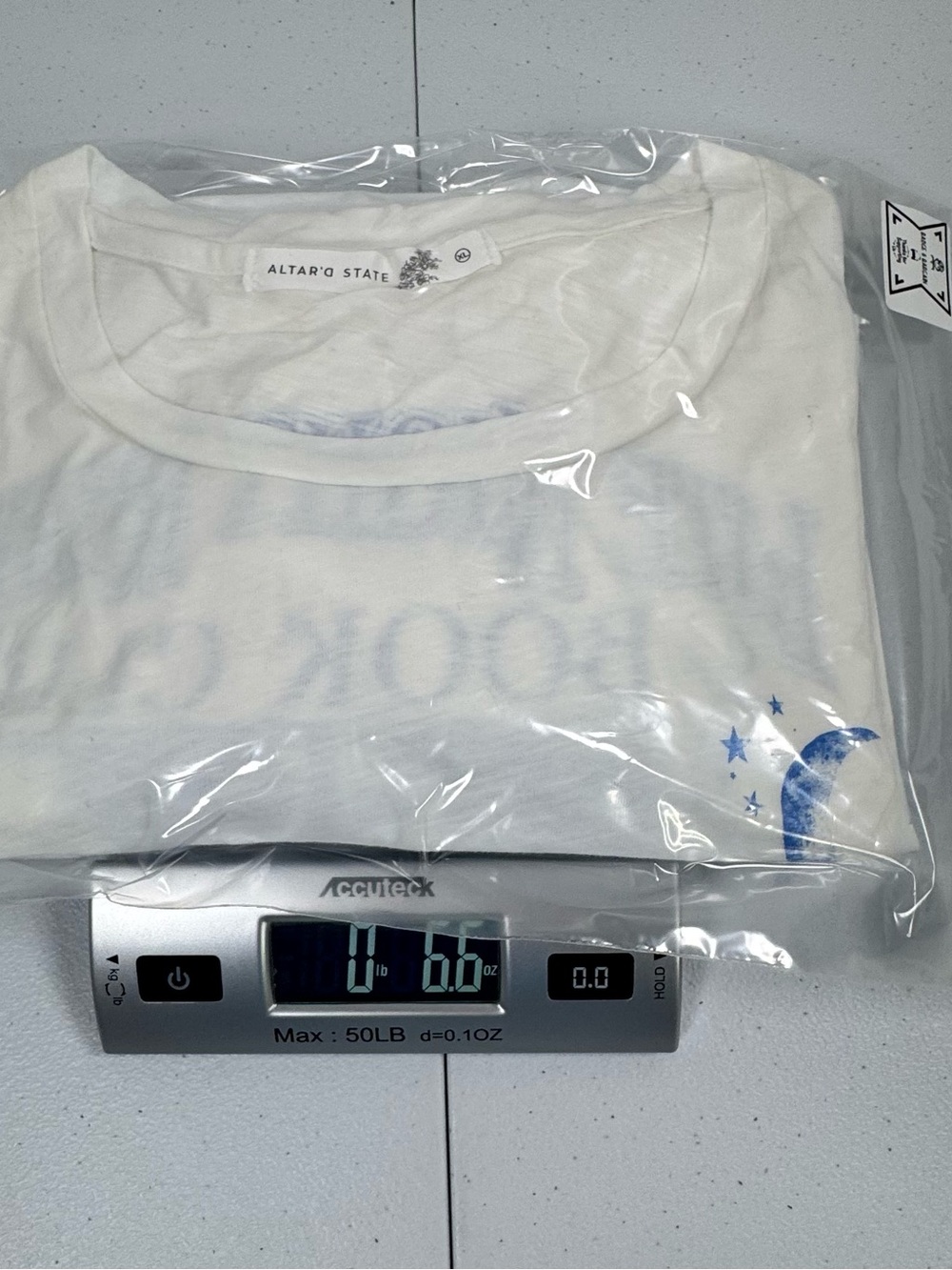Altar’d State Late Night Readers Book Club Graphic T-Shirt XL White Blue Books